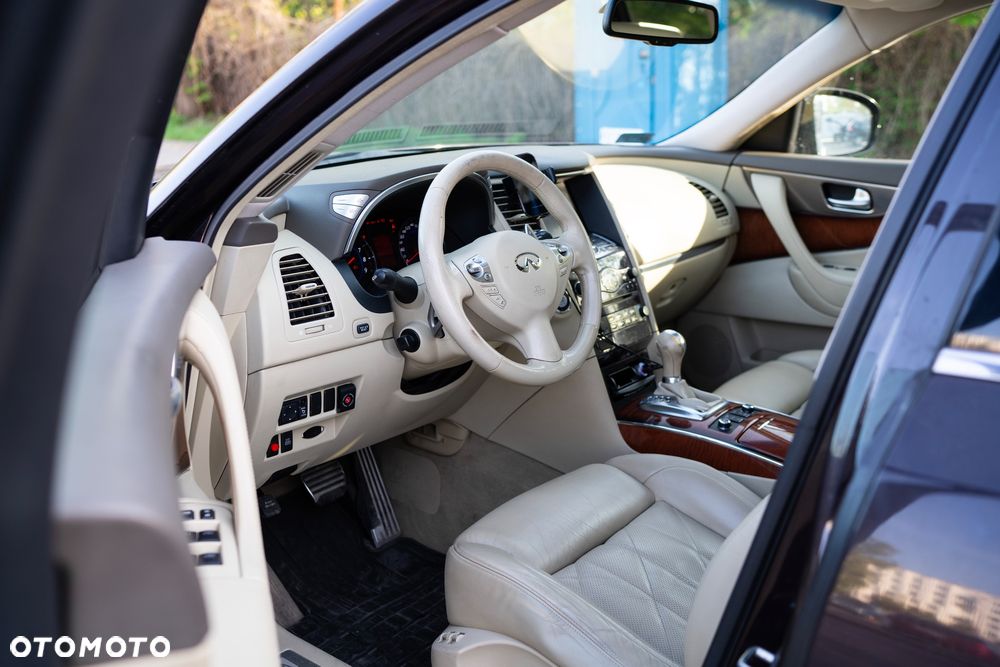 Infiniti FX FX50 S Premium - 11