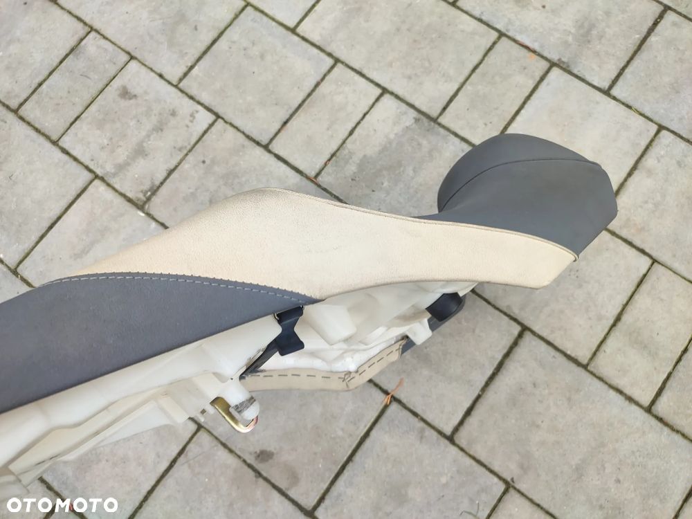 Kanapa, siedzenie, fotel Yamaha FZS 1000 Fazer - 17