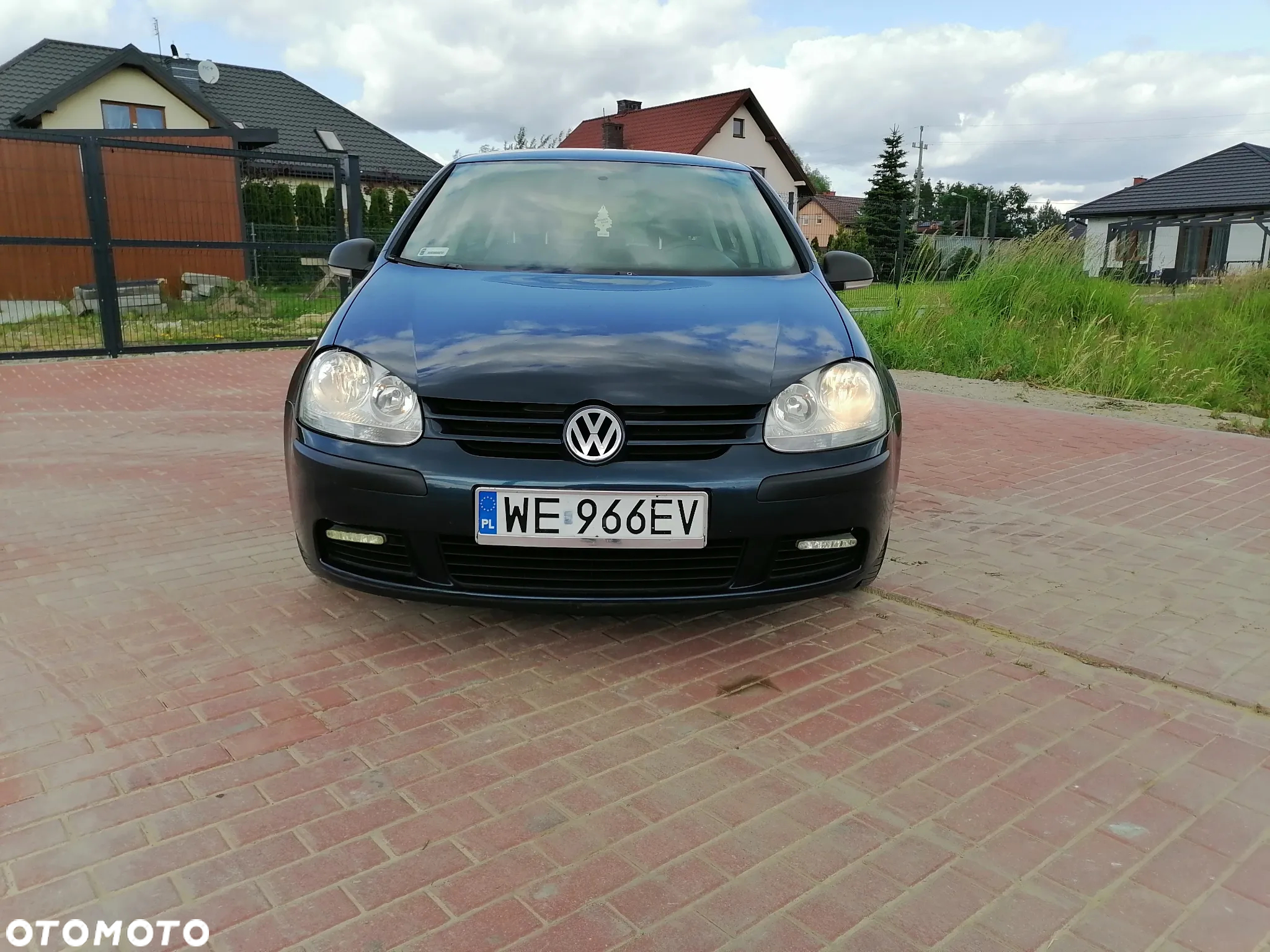Volkswagen Golf V 1.9 TDI Comfortline - 2