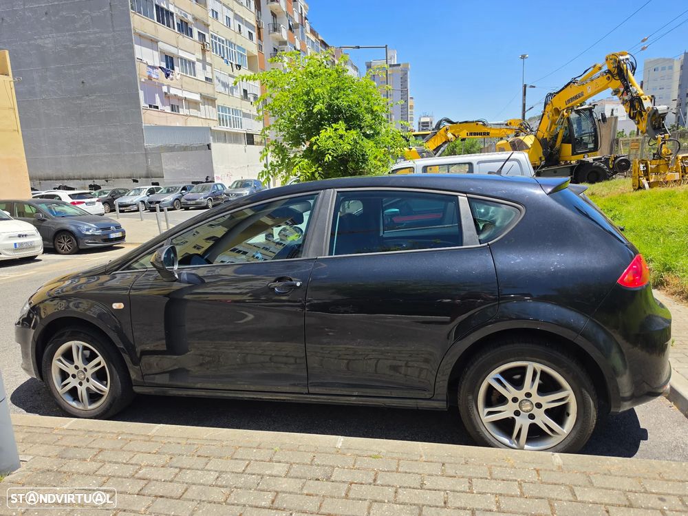 SEAT Leon 1.6 TDI DPF Ecomotive Style - 18