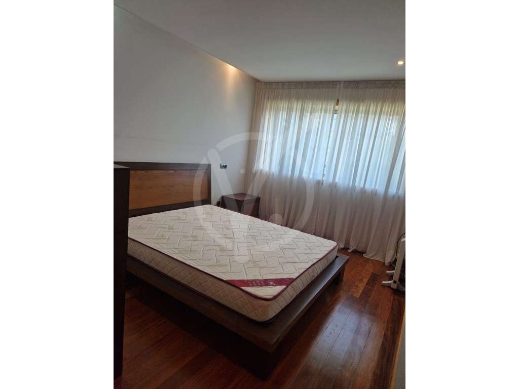 Arrenda Apartamento T3 - Zona Montgeron na Póvoa de Varzim - Grande imagem: 3/8