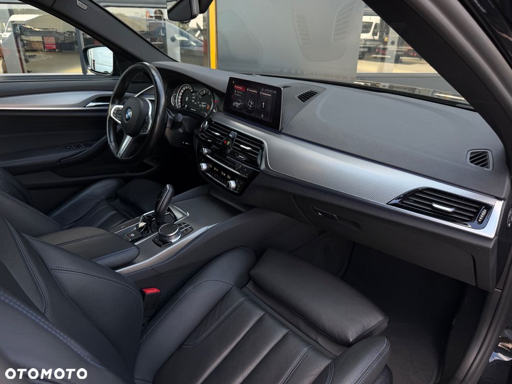 BMW Seria 5 520d xDrive M Sport sport - 34