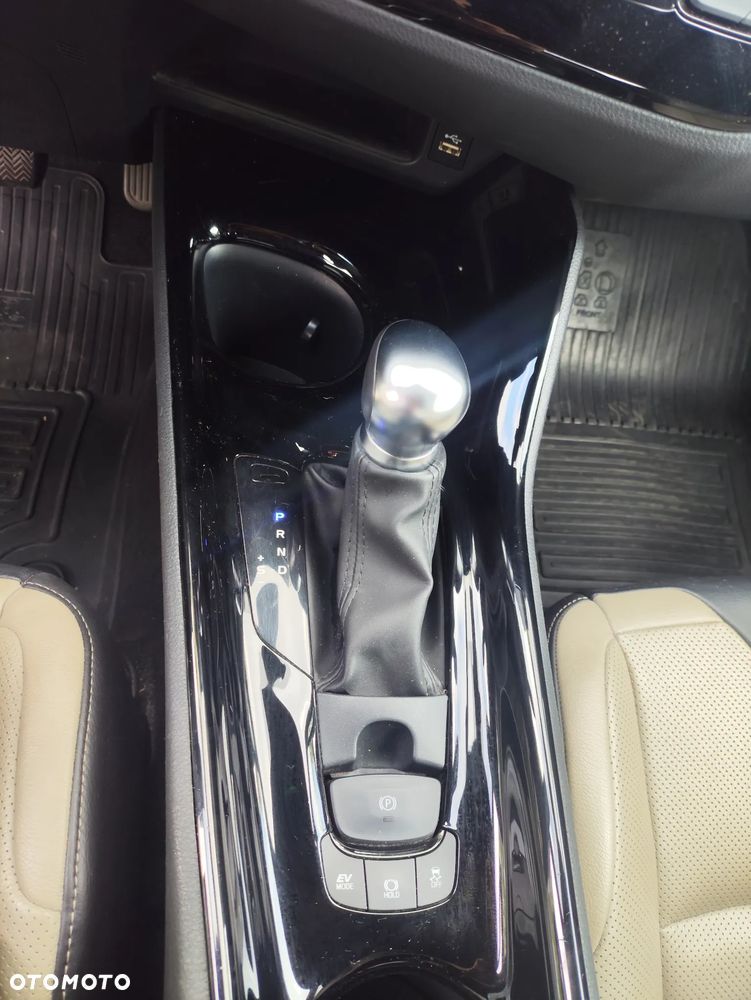 Toyota C-HR 2.0 Hybrid Executive - 15