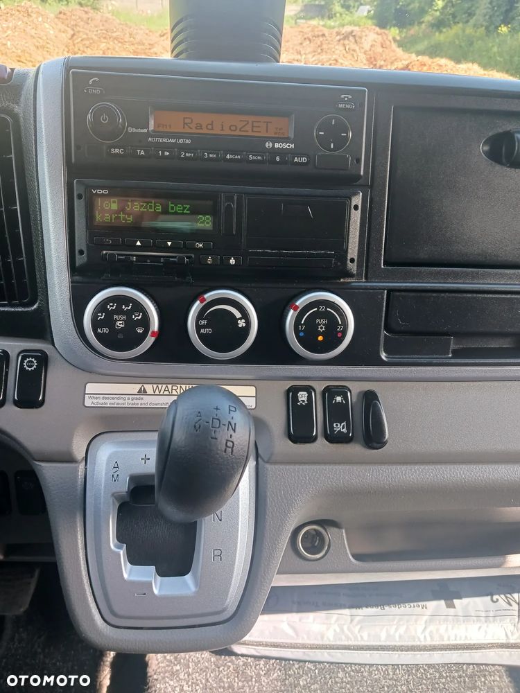 Mitsubishi Canter Fuso 9C18 3.0 180 KM 198 tyś km Izoterma Chłodnia 2019r Mroźnia Agregat Winda KLIMA SALON 230V - 6