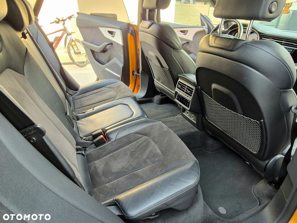 Audi Q8 50 TDI mHEV Quattro Black Edition Tiptronic - 23