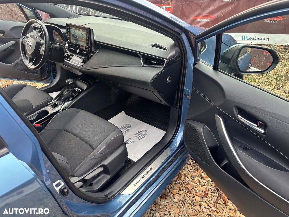 Toyota Corolla 2.0 Hybrid Team Deutschland - 18