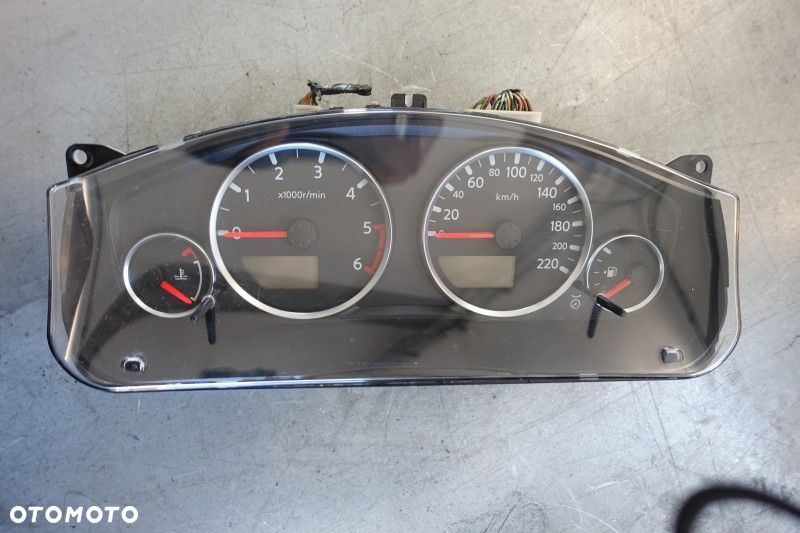 LICZNIK PATHFINDER R51 2.5 DCI 06r.