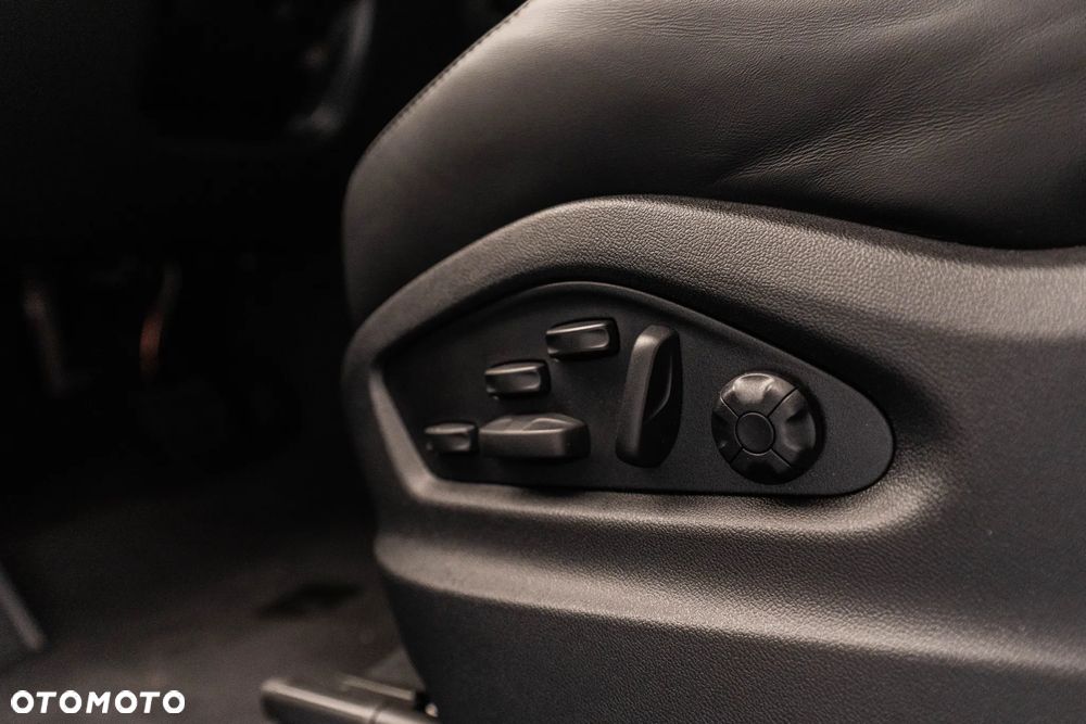 Porsche Cayenne Black Edition - 29