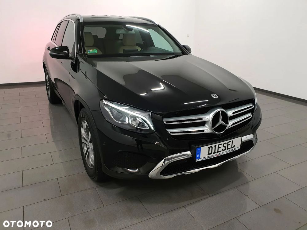 Mercedes-Benz GLC - 36