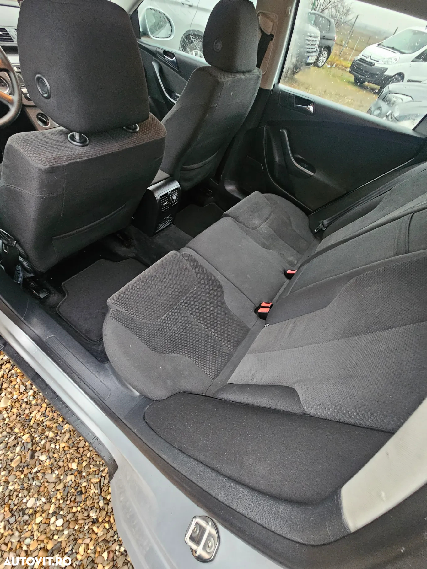 Volkswagen Passat - 10