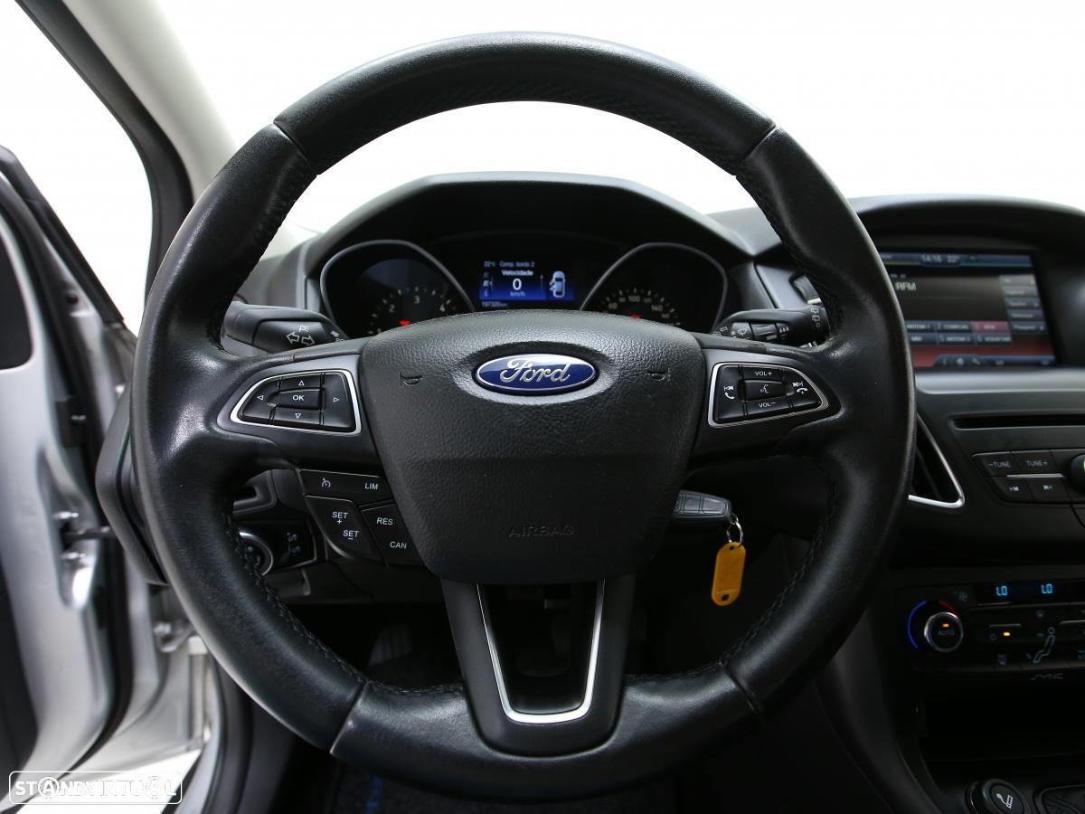 Ford Focus - 19