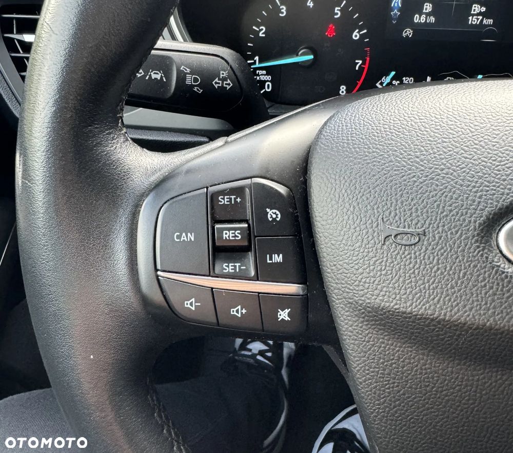 Ford Focus 1.0 EcoBoost Hybrid TITANIUM - 17