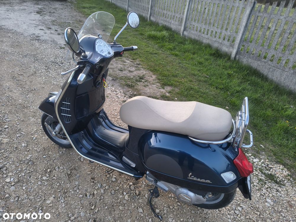 Piaggio Vespa - 4