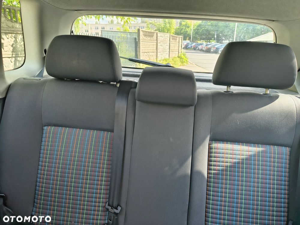 Volkswagen Polo 1.4 16V Comfortline - 10