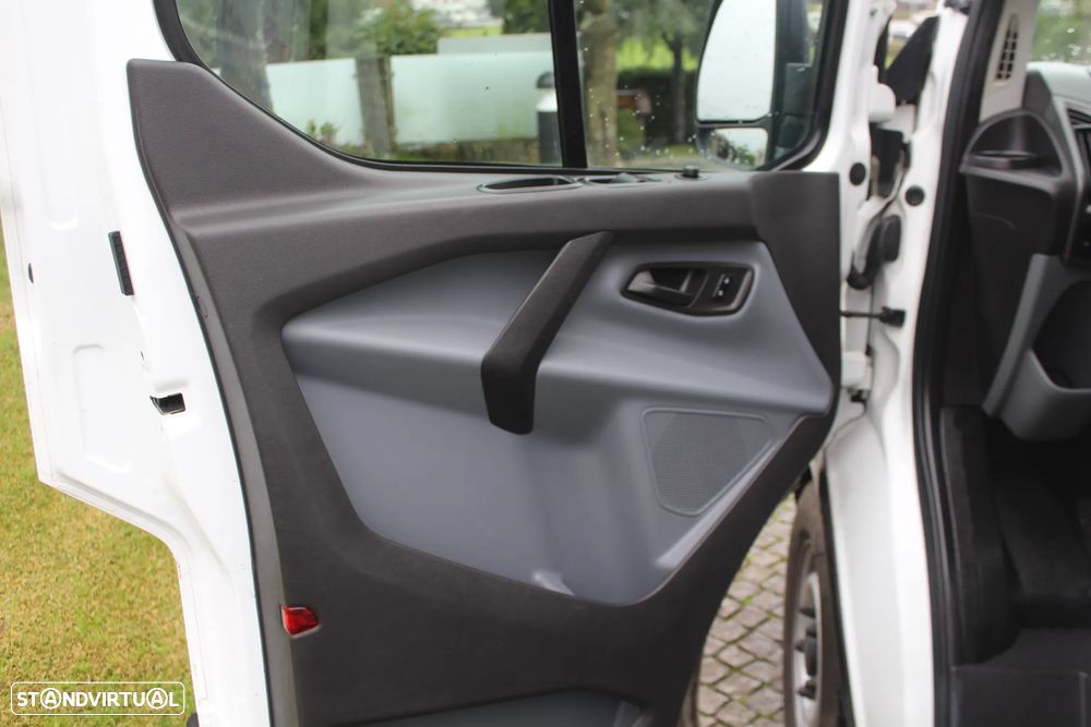 Ford TRANSIT 2.0 TDCI - 3 LUG. A/C - 12