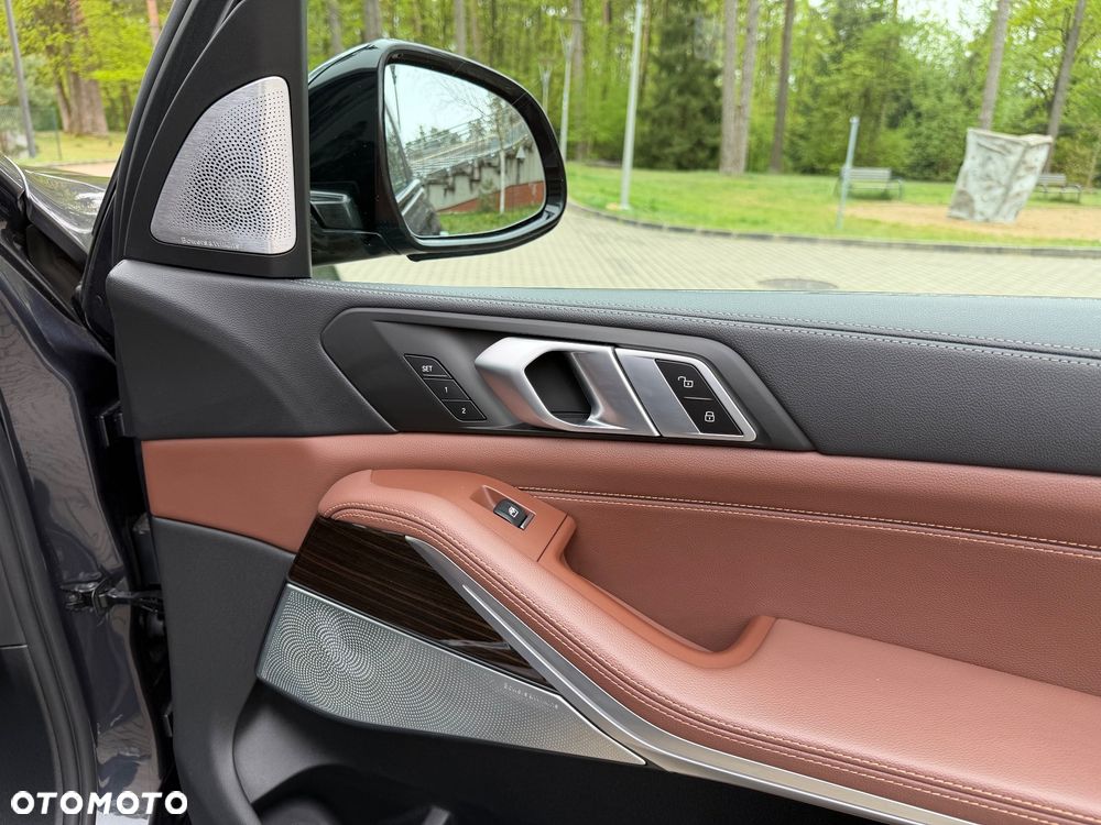 BMW X5 xDrive45e - 28