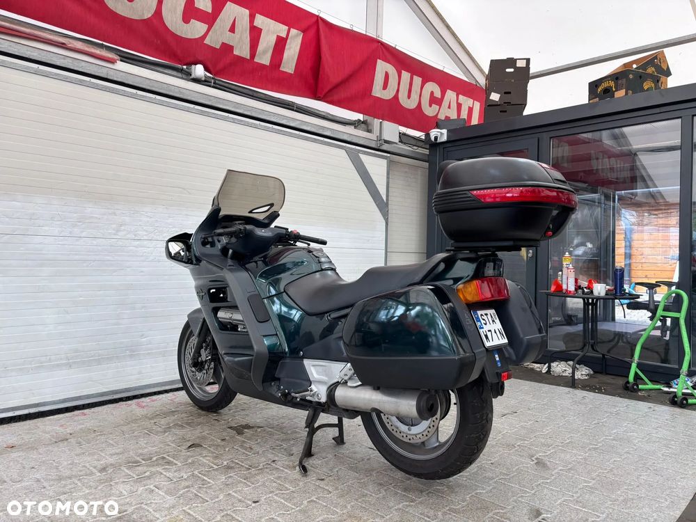Honda ST - 9