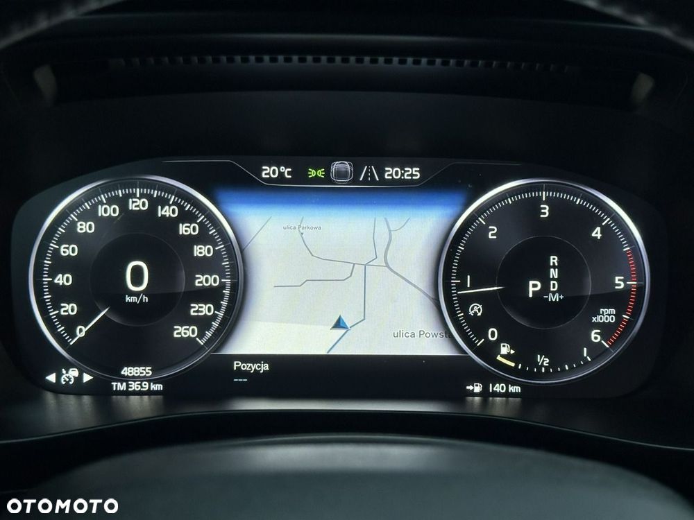 Volvo XC 40 - 18