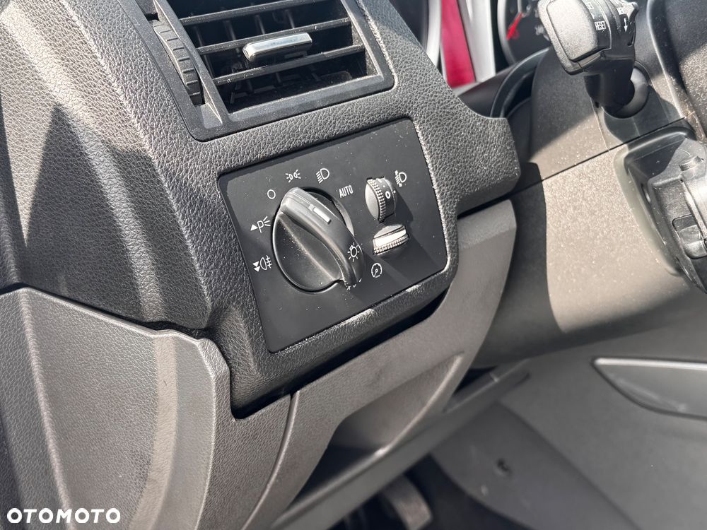 Ford Kuga 2.0 TDCi Titanium - 14