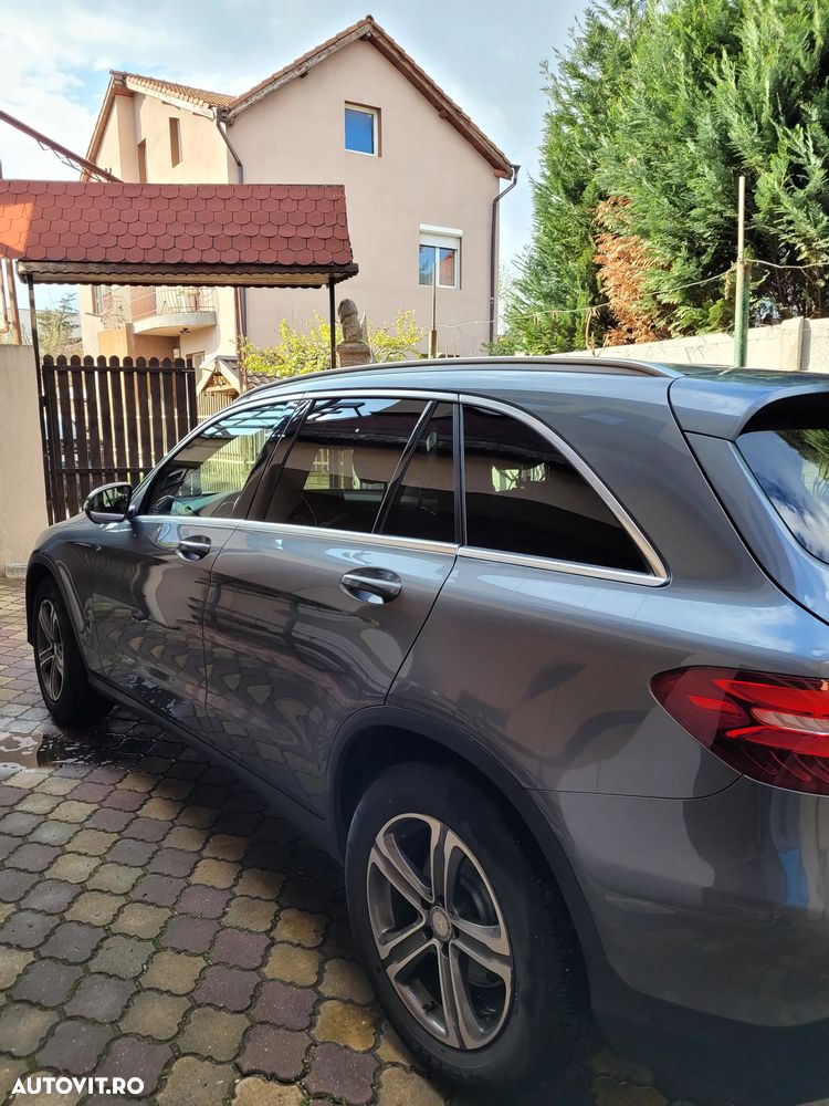 Mercedes-Benz GLC - 7