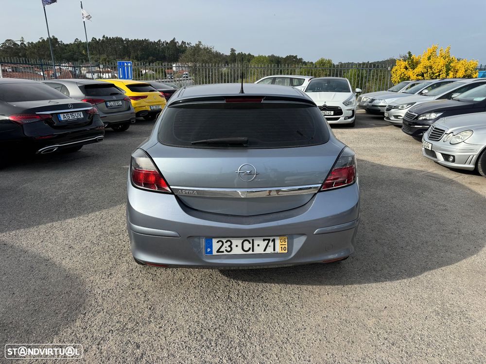 Opel Astra GTC 1.3 CDTi - 27
