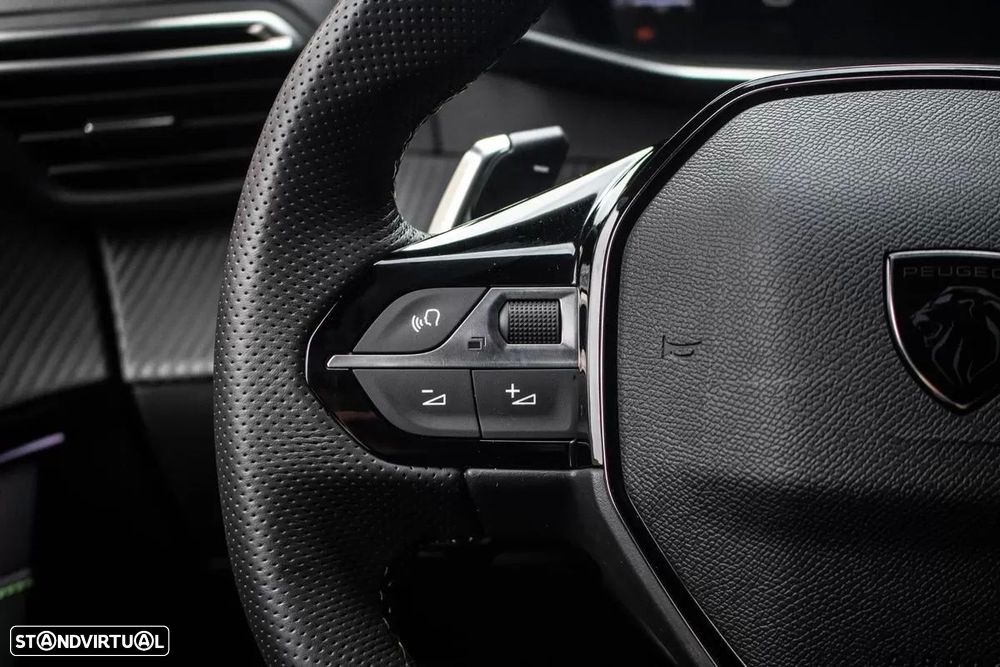 Peugeot 208 1.2 Hybrid GT e-DCS6 - 14
