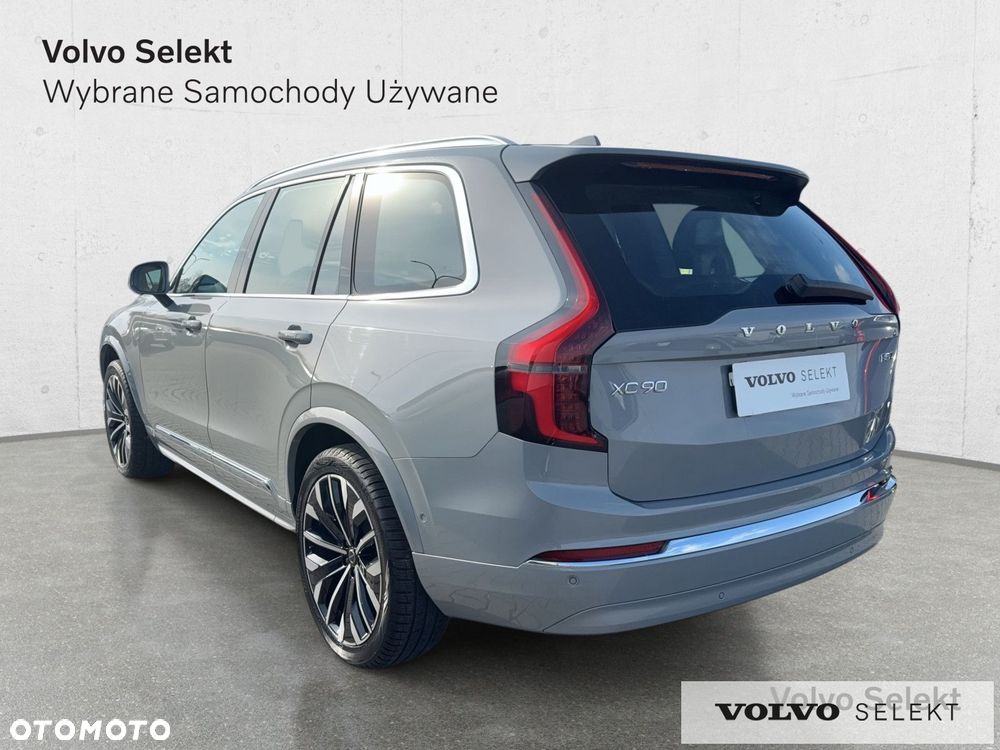 Volvo XC 90 - 9