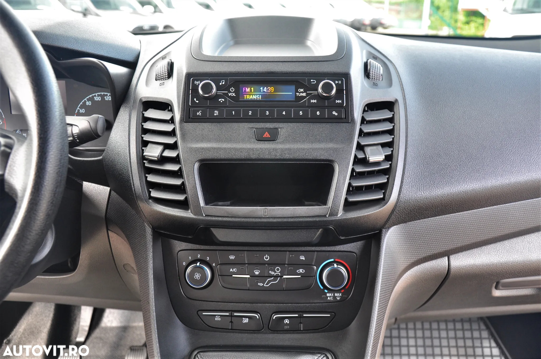 Ford Transit Connect Furgon Maxi - 18