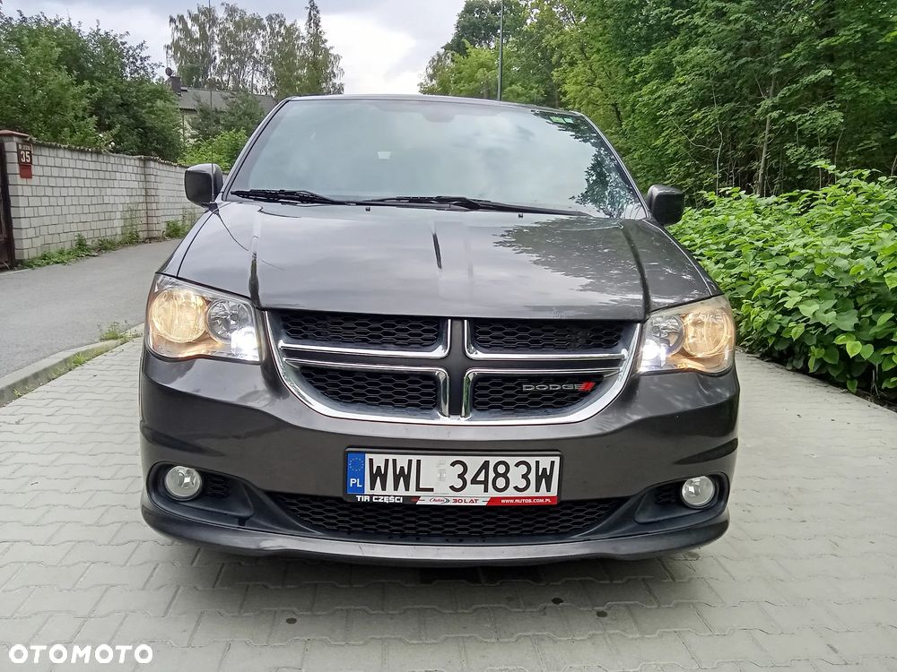 Dodge Grand Caravan - 11