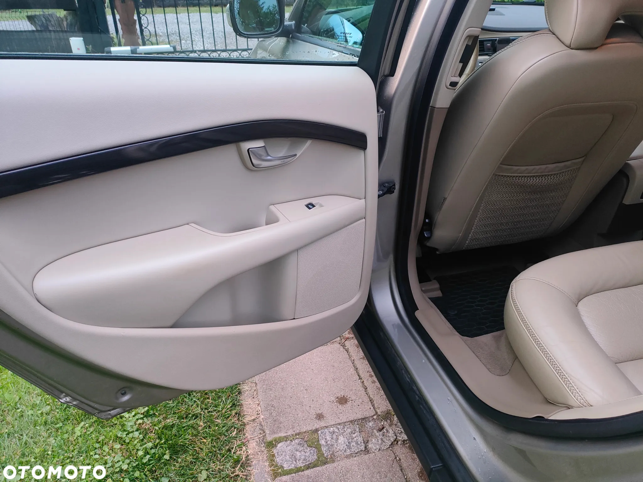 Volvo XC 70 - 13