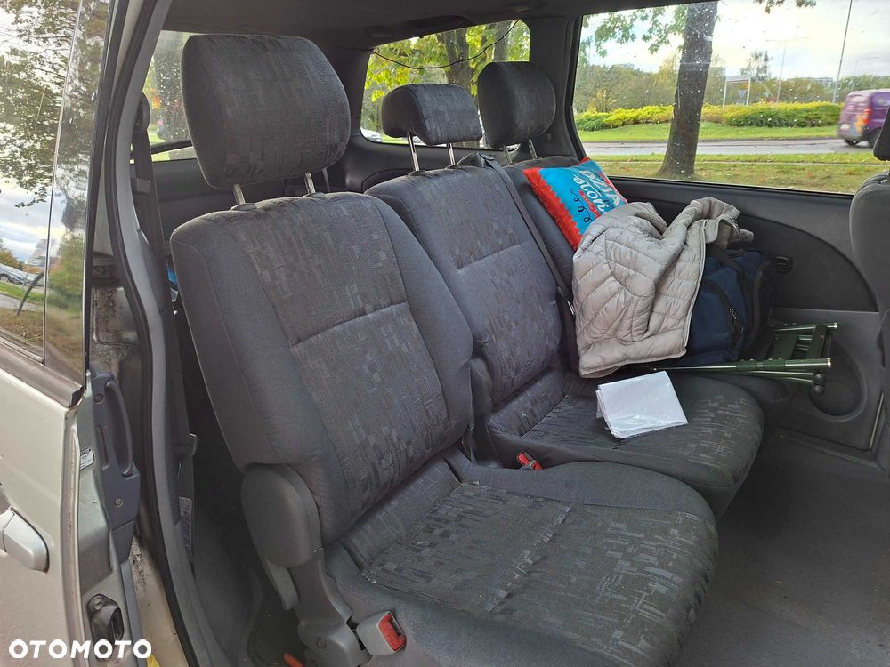 Toyota Previa 2003 photo 5