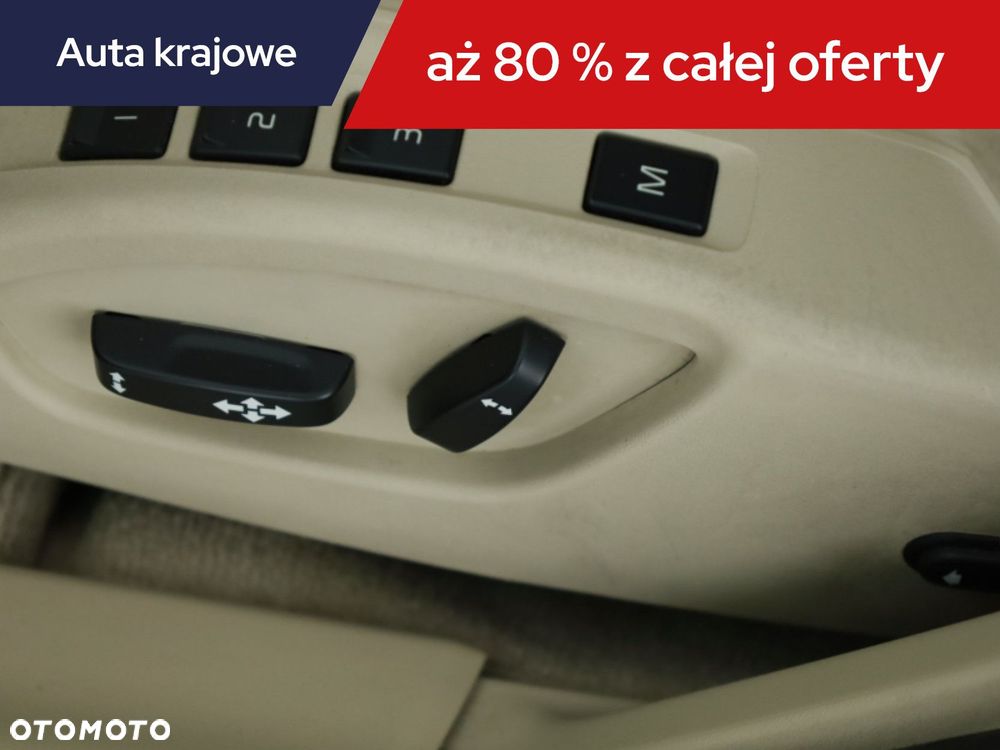 Volvo V60 Cross Country - 12