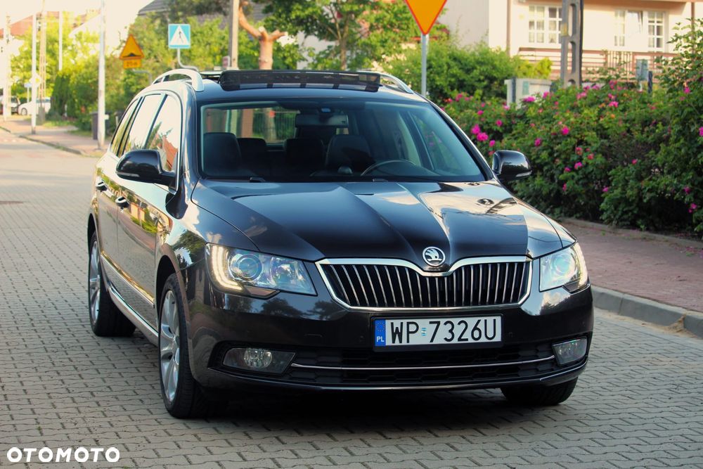 Skoda Superb 2.0 TDI DSG L&K - 2