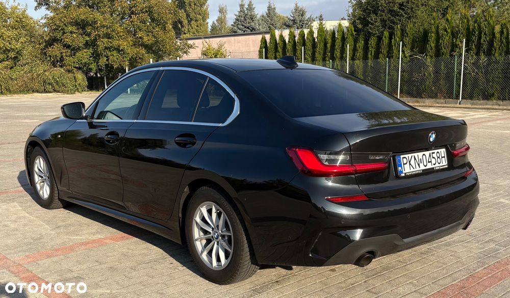 BMW Seria 3 318d - 3