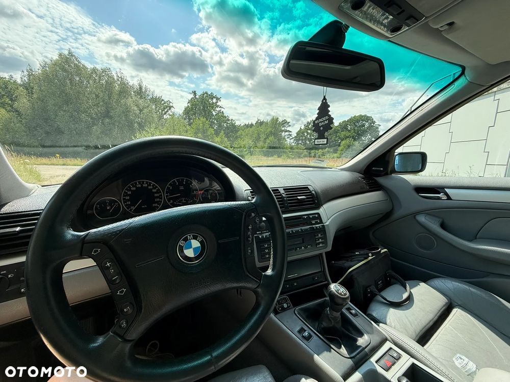 BMW Seria 3 320i - 3