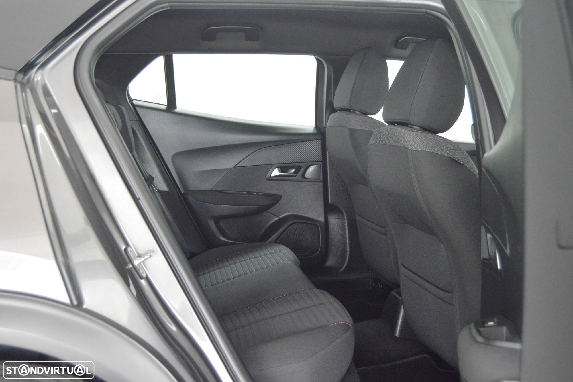 Peugeot 2008 1.2 PureTech Active Pack - 49