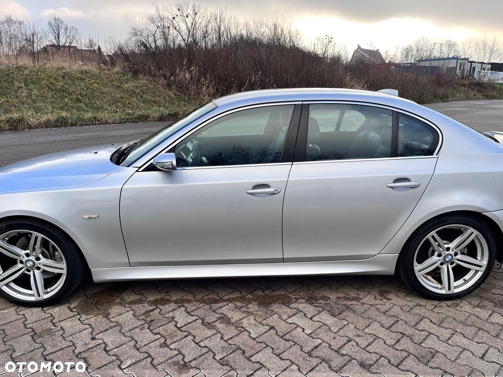 BMW Seria 5 545i - 4