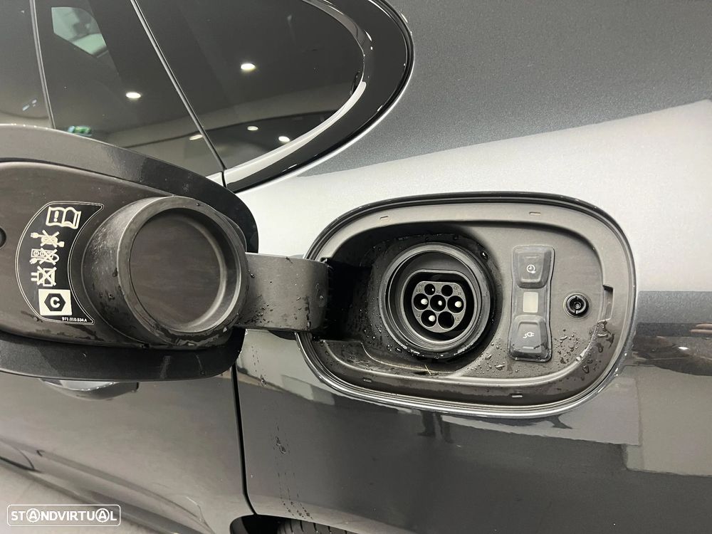 Porsche Panamera - 47