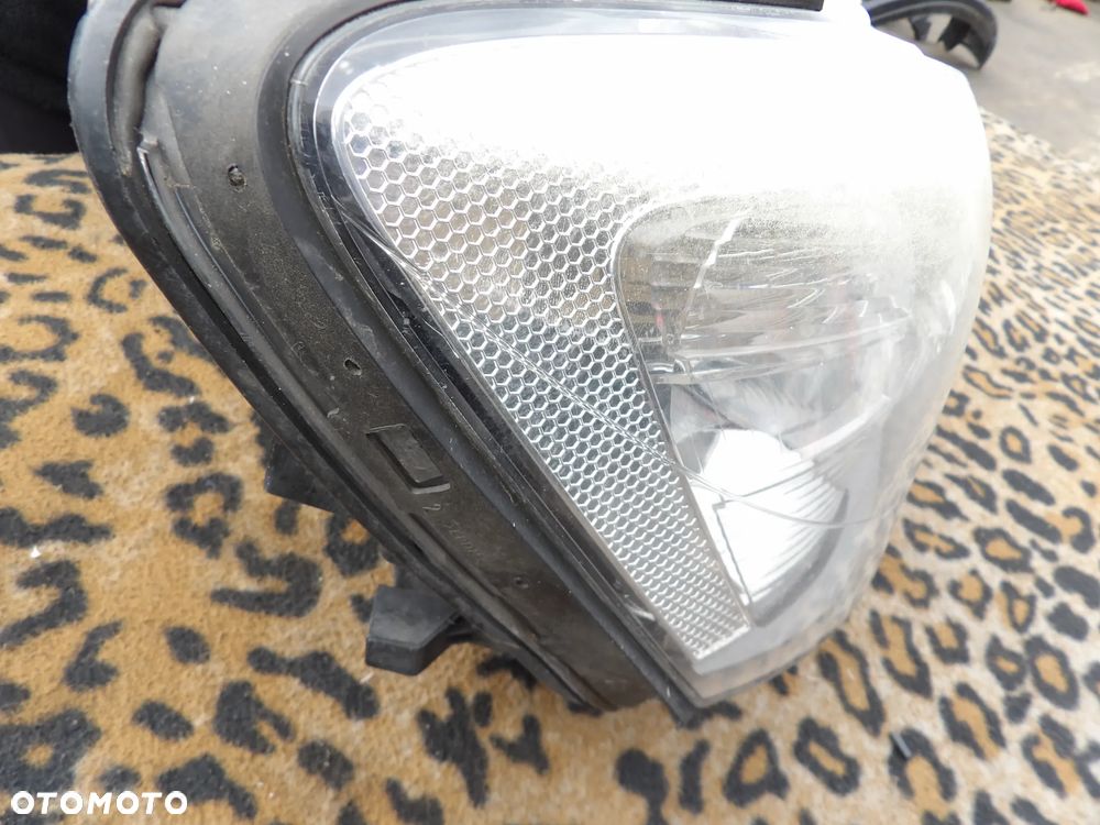 BMW - F25 - PRAWA LAMPA PRZEDNIA - H7 - USZKODZONE SZKŁO - UK - 4