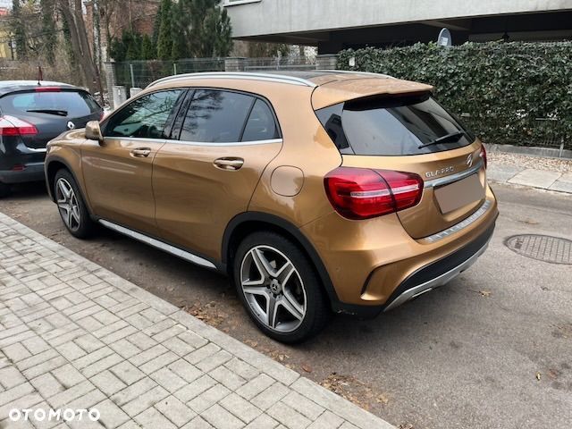 Mercedes-Benz GLA 220 4-Matic AMG Line - 6