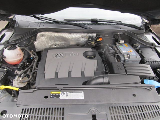 Volkswagen Tiguan 2.0 TDI 4Mot Perfectline R-Style - 36