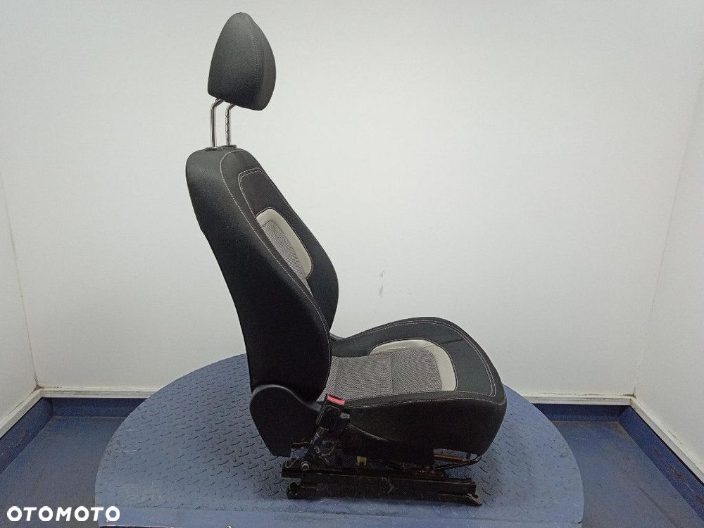 KIA CEED II 12- FOTEL KIEROWCY PRZÓD LEWY - 5