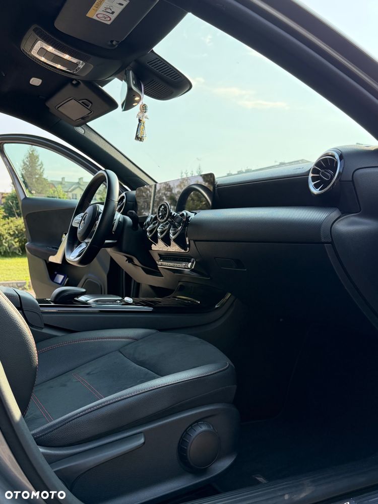 Mercedes-Benz Klasa A 200 4-Matic AMG Line 8G-DCT - 13
