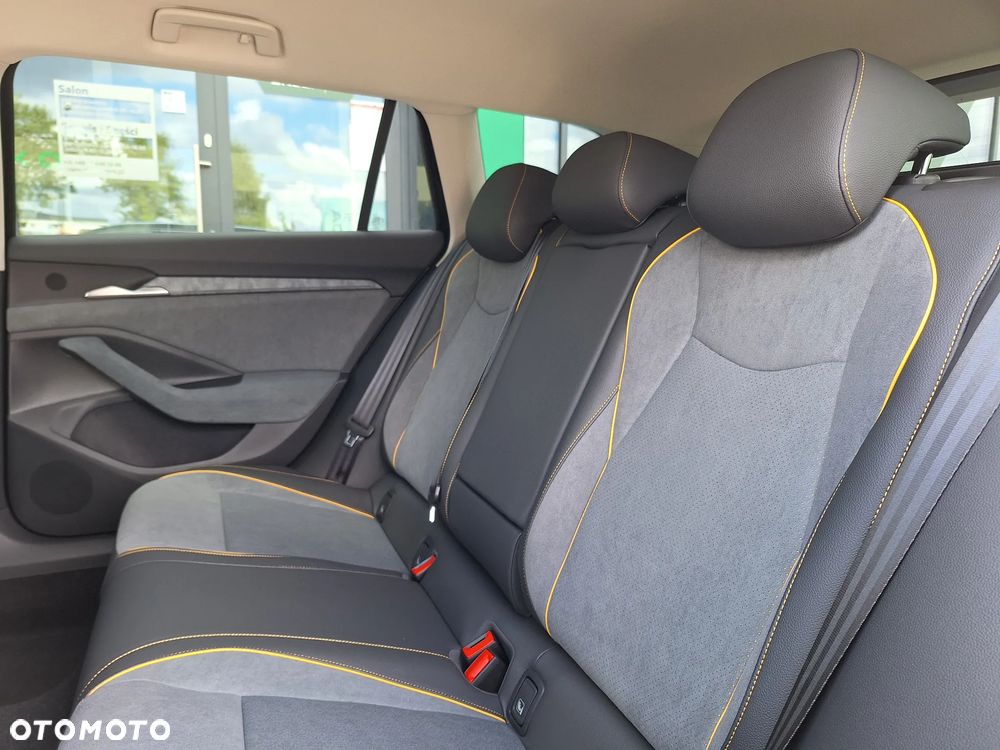 Skoda Superb 2.0 TSI Edition 130 DSG - 12