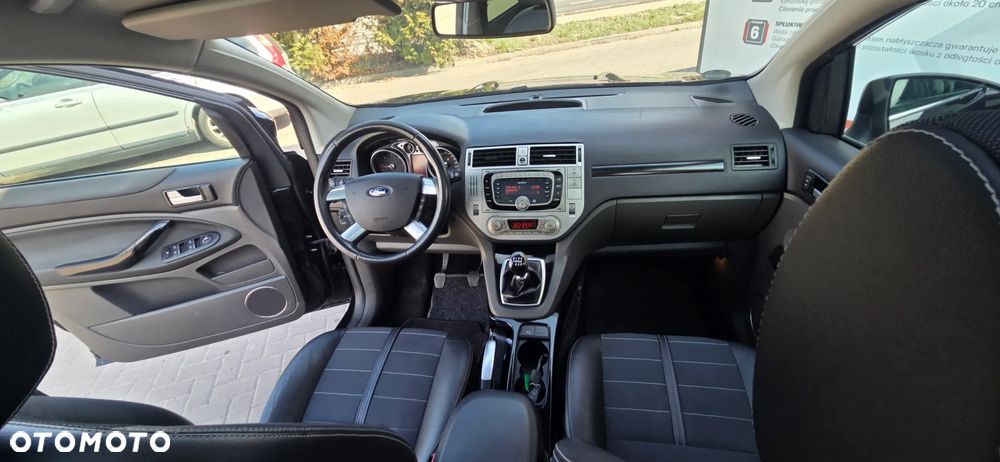 Ford Kuga 2.0 TDCi 4WD Titanium - 34