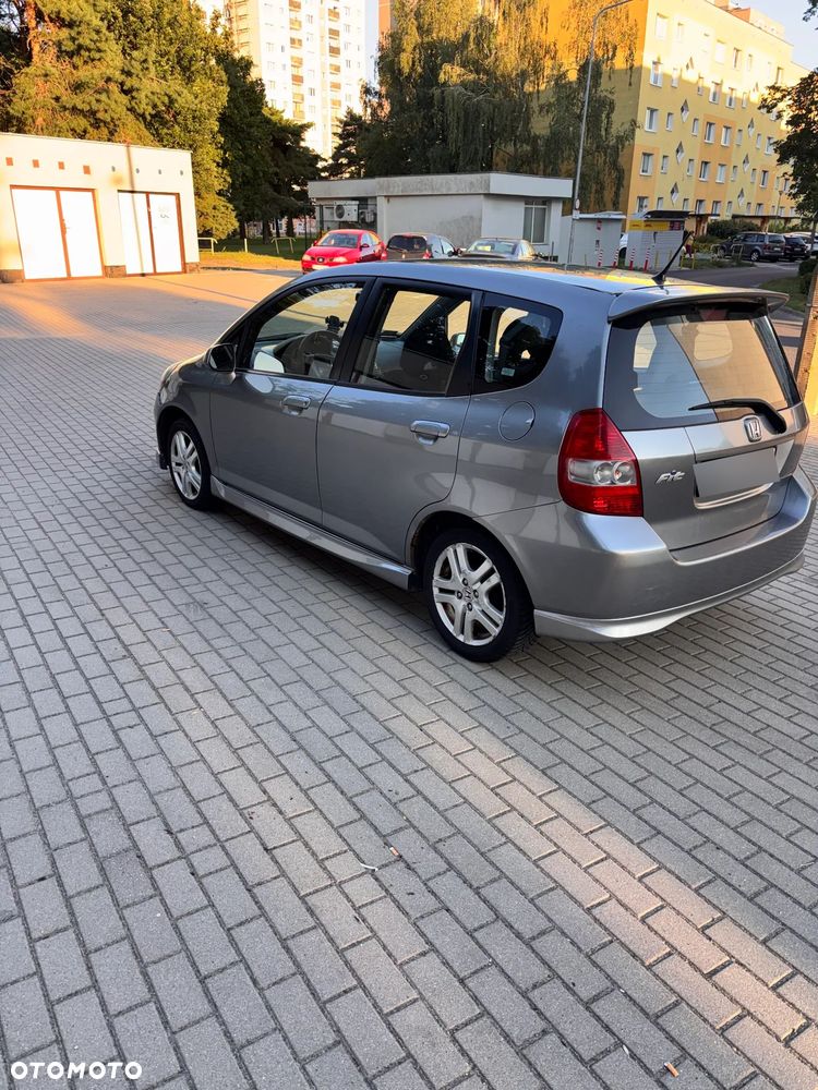 Honda Fit - 2