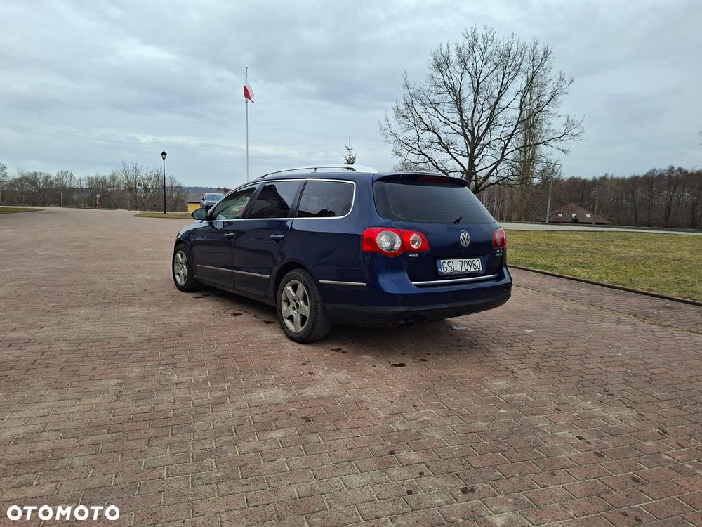 Volkswagen Passat 2.0 TDI Sportline - 4