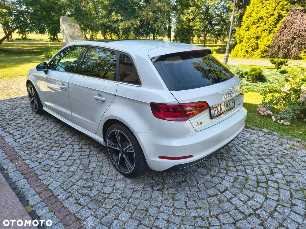 Audi A3 Sportback 1.4 TFSI e-tron design - 6