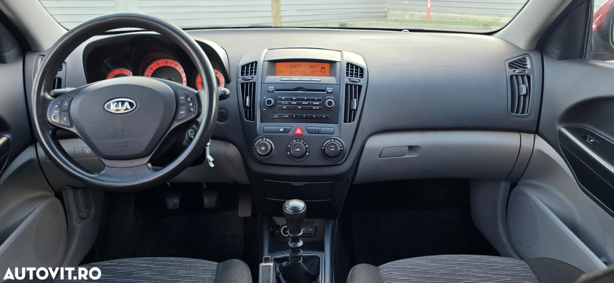 Kia Ceed - 5