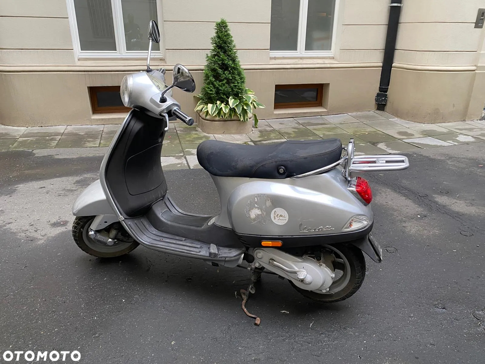 Piaggio Vespa - 2